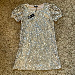 Women’s Cable & Gauge Silver Sequin Puff Sleeve Dress Size S